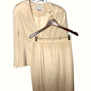 Riazee Boutique Women 100% SILK Skirt Suit Set Size 10 Beige Silk Blend work VTG